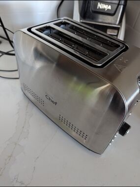 Toast Chef Stainless Steel 2-Slot Toaster - Silver